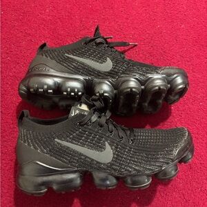 Nike Black Women's Air Sneakers